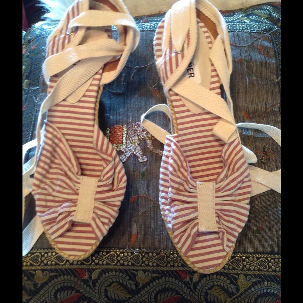 Purple white nwot Castaner espadrilles💗